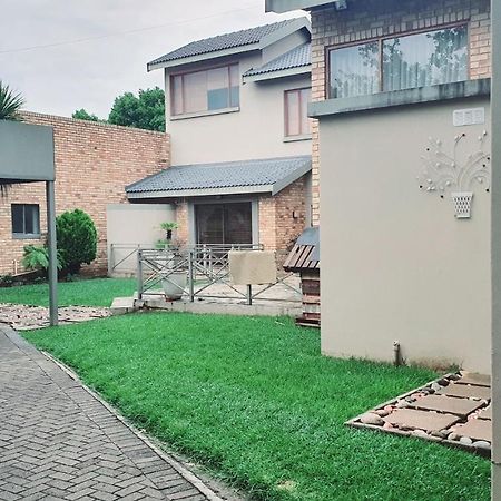 The Spare Bedroom Unit 1 Harrismith Exterior photo